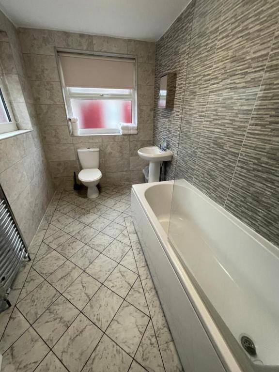 Two Bedroom House Free Parking Liverpool Exterior photo