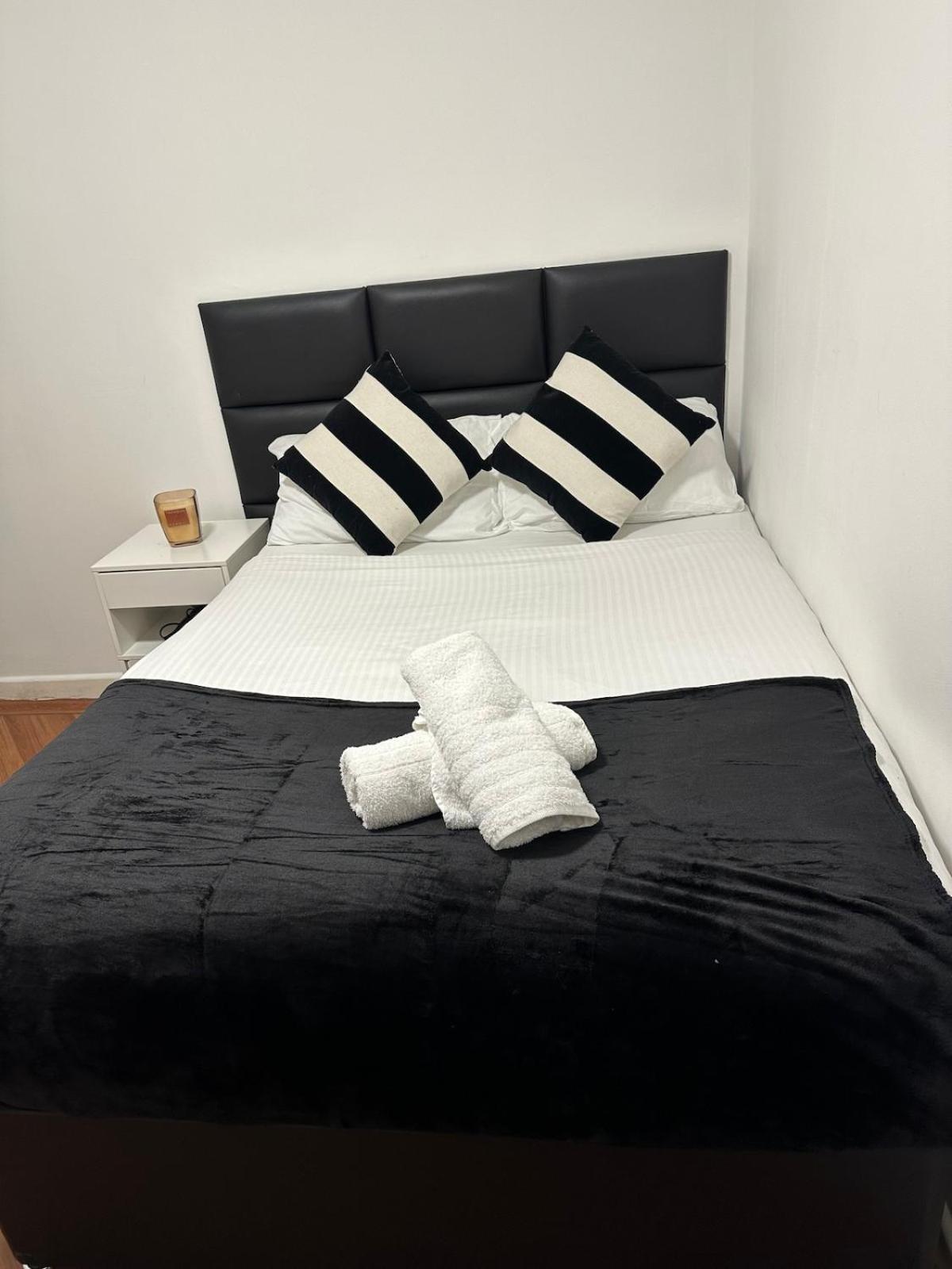 Two Bedroom House Free Parking Liverpool Exterior photo